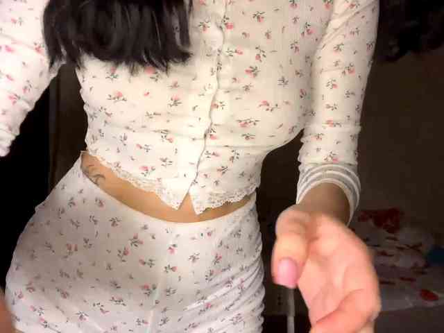 DominicaTkach webcam