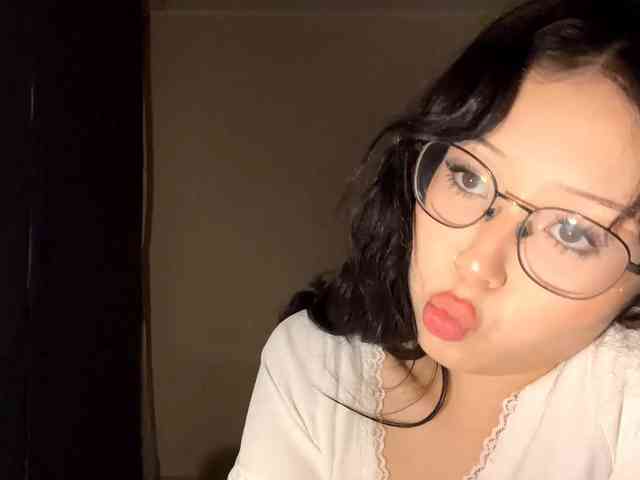 DominicaTkach webcam