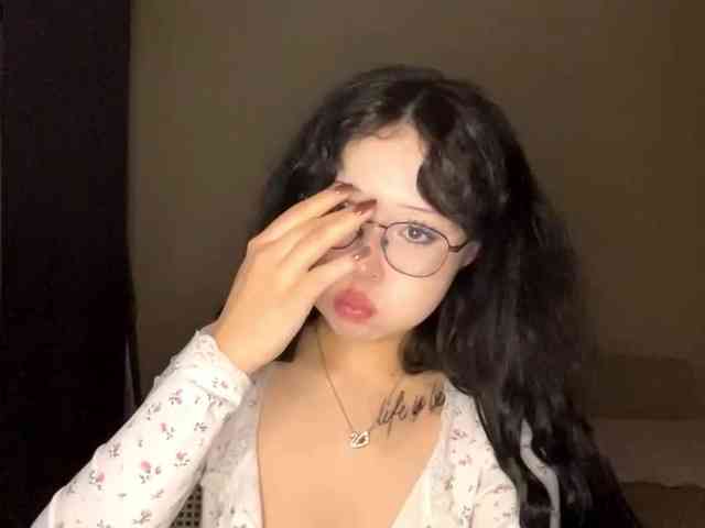 DominicaTkach webcam