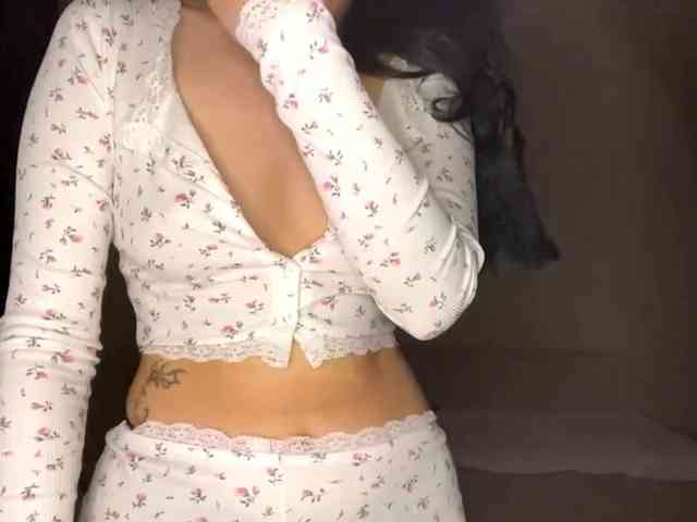 DominicaTkach webcam