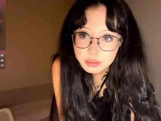 DominicaTkach webcam