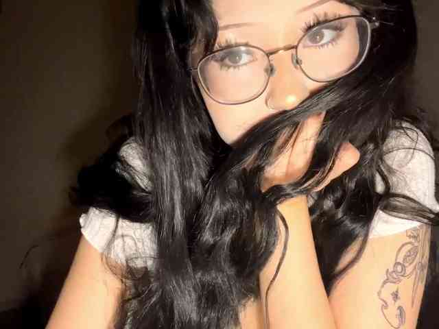 DominicaTkach webcam