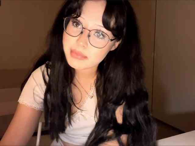 DominicaTkach webcam