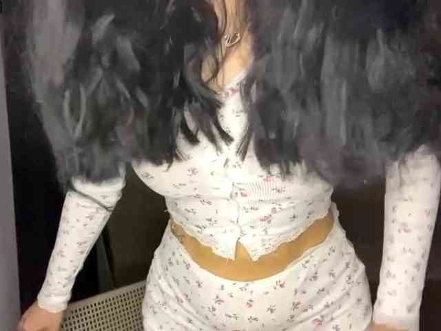 DominicaTkach webcam