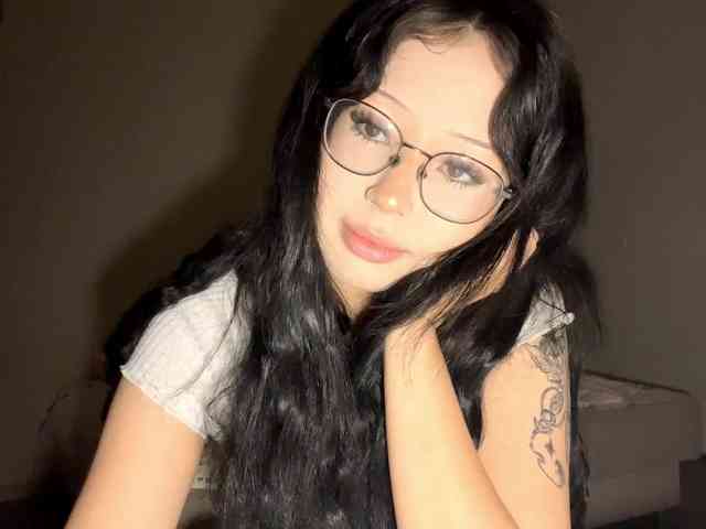 DominicaTkach webcam