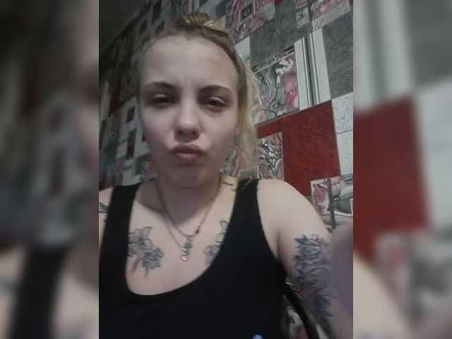 Yana-7 – webcam model profile photo