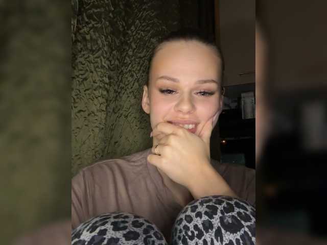 ANGELdd's BongaCams show and profile