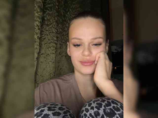 ANGELdd Live Webcam on BongaCams