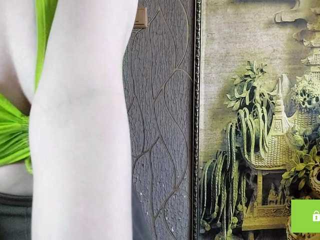 CandyChollett's BongaCams show and profile