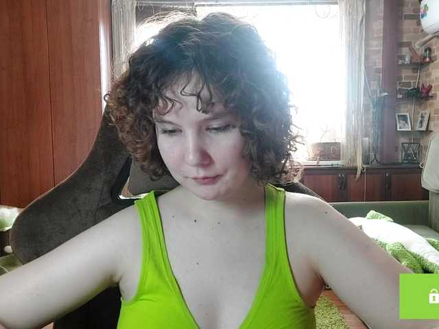 CandyChollett's BongaCams show and profile