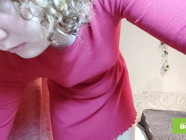 CandyChollett's BongaCams show and profile