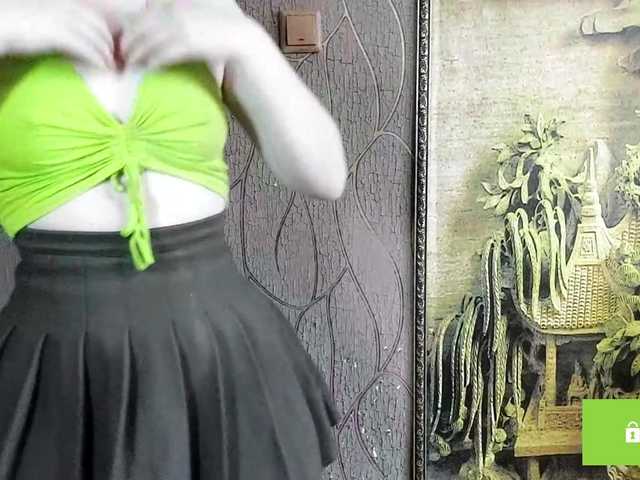 CandyChollett's BongaCams show and profile