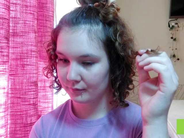 CandyChollett's BongaCams show and profile