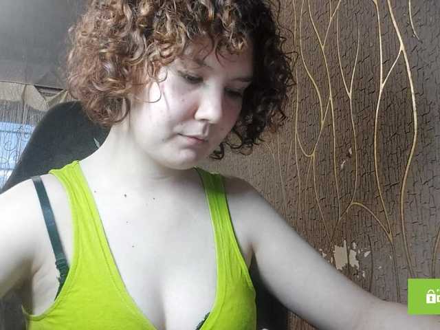 CandyChollett's BongaCams show and profile