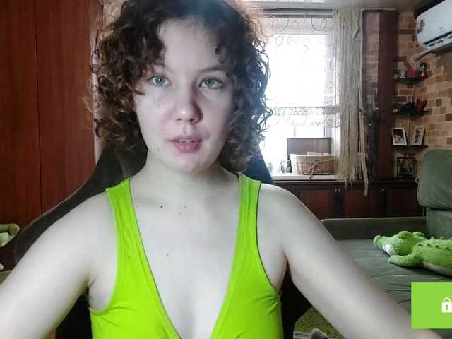 CandyChollett's BongaCams show and profile