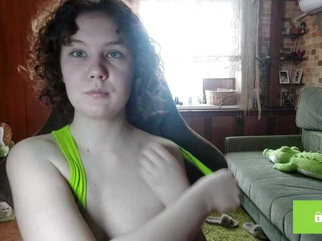 CandyChollett's BongaCams show and profile