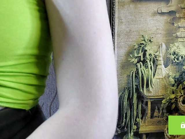 CandyChollett's BongaCams show and profile