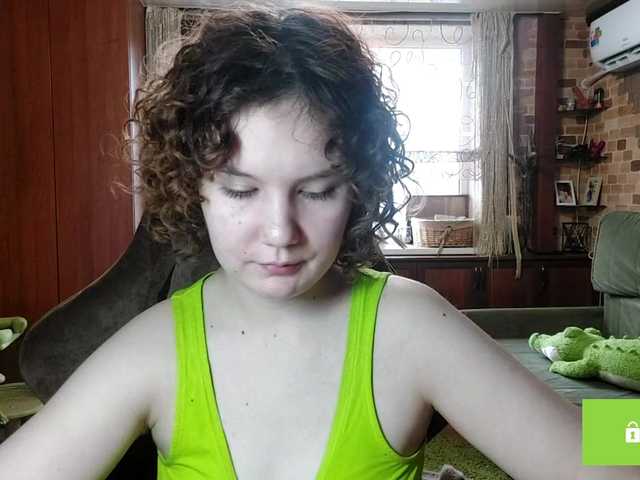 CandyChollett's BongaCams show and profile