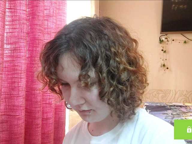 CandyChollett's BongaCams show and profile