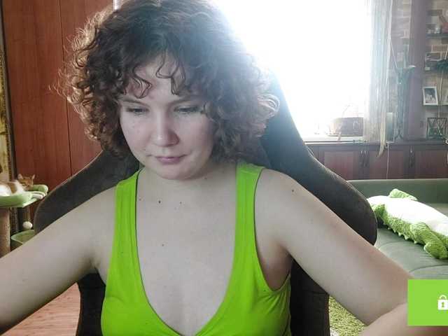 CandyChollett's BongaCams show and profile
