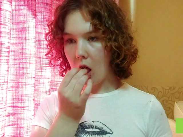 CandyChollett's BongaCams show and profile