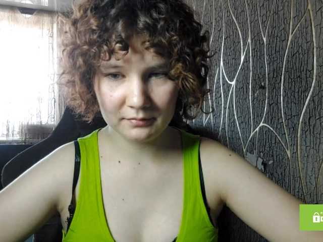 CandyChollett's BongaCams show and profile