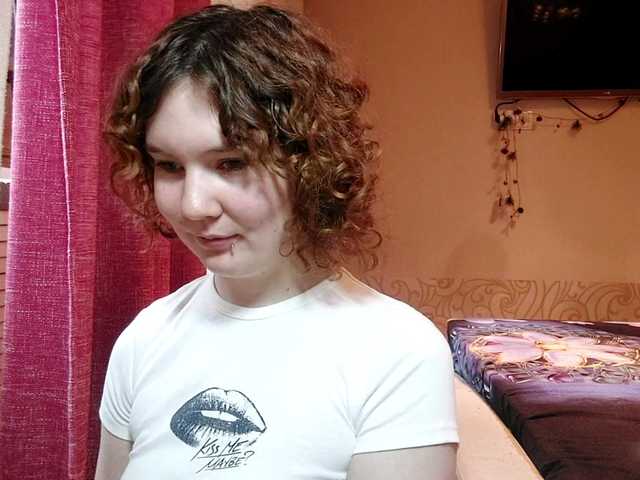 CandyChollett's BongaCams show and profile