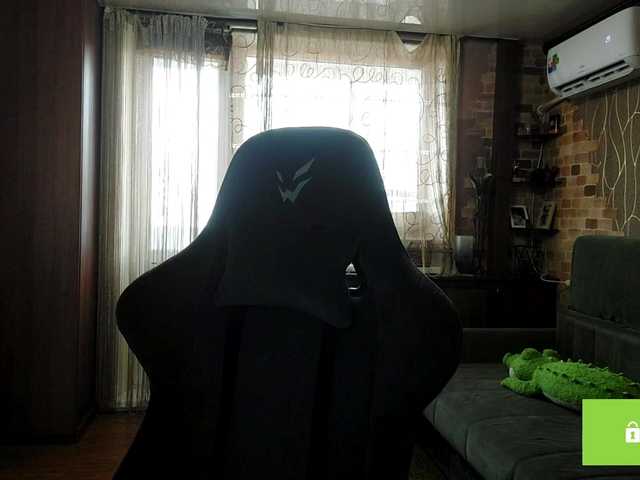 CandyChollett's BongaCams show and profile