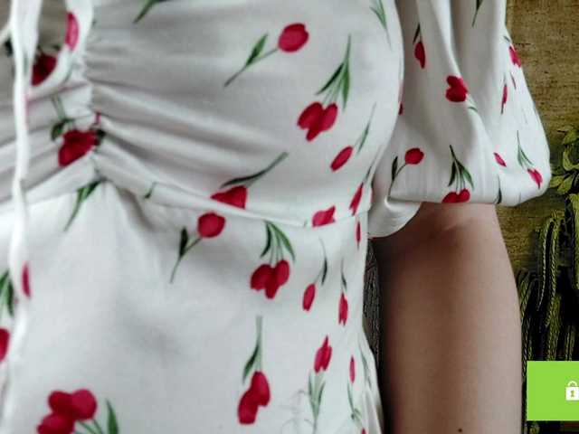 CandyChollett's BongaCams show and profile