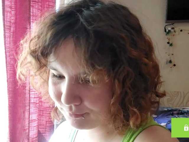 CandyChollett's BongaCams show and profile