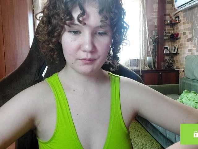 CandyChollett's BongaCams show and profile