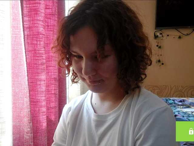 CandyChollett's BongaCams show and profile