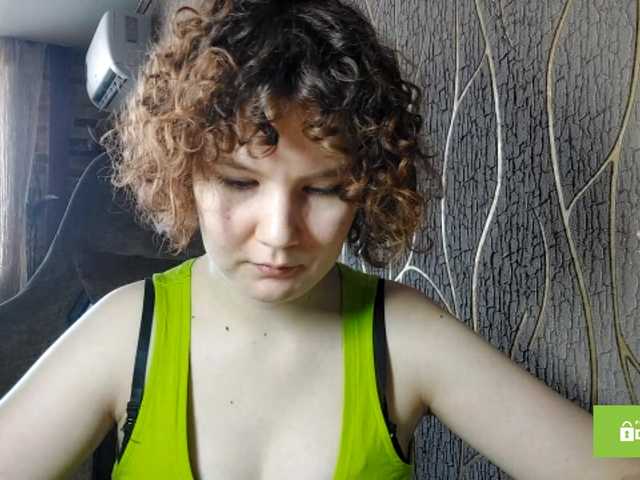 CandyChollett's BongaCams show and profile