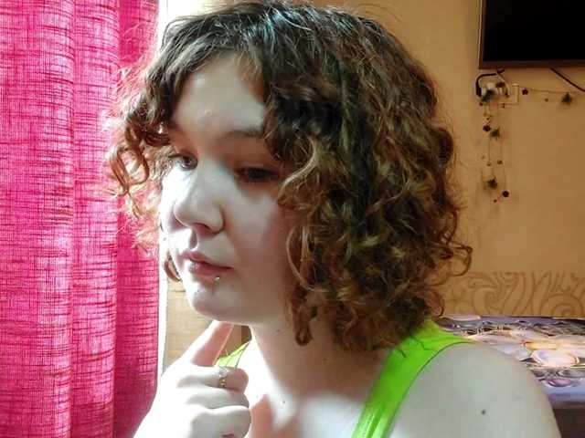 CandyChollett's BongaCams show and profile