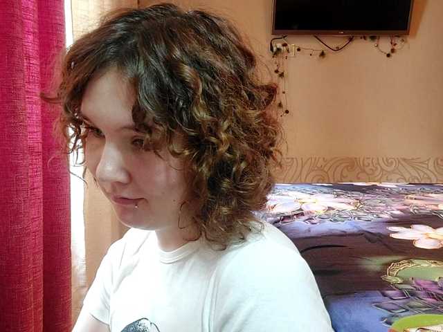 CandyChollett's BongaCams show and profile