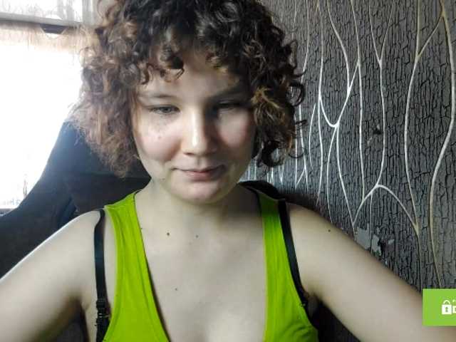 CandyChollett's BongaCams show and profile