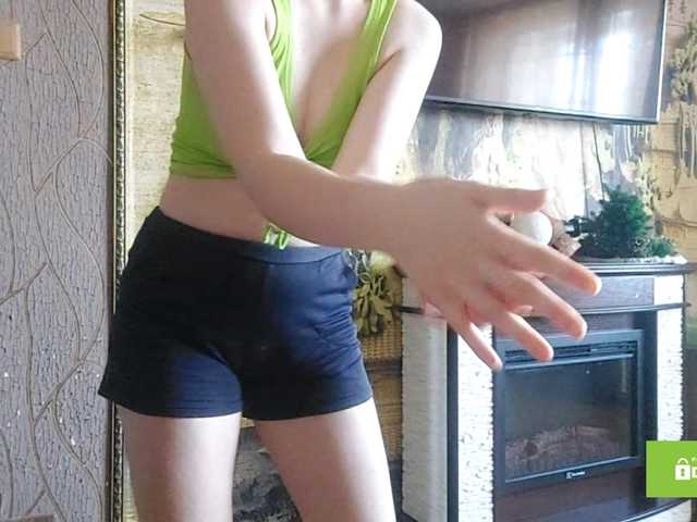 CandyChollett's BongaCams show and profile