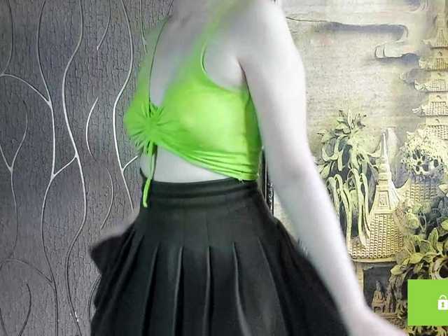 CandyChollett's BongaCams show and profile