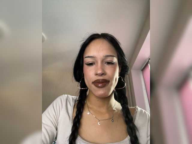 Gloria8 – webcam model profile photo