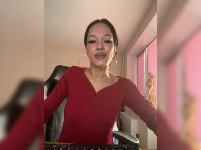 Gloria8 – webcam model profile photo