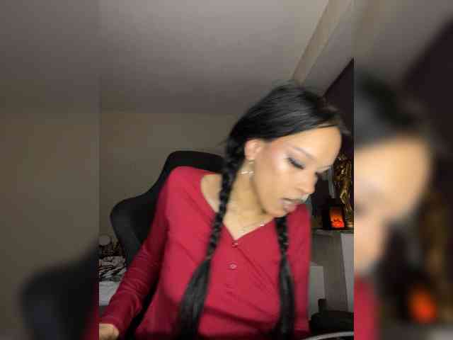 Gloria8 Live Webcam on BongaCams