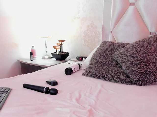 selenecarter's BongaCams show and profile