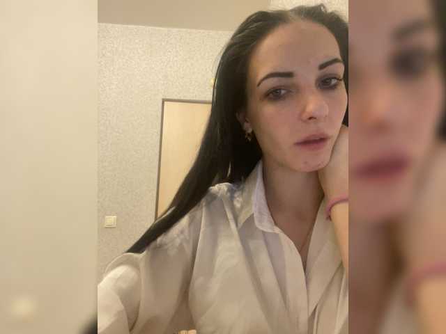 Barbi-97's BongaCams show and profile