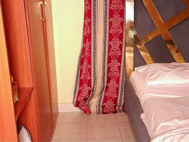 cuteone2's BongaCams show and profile