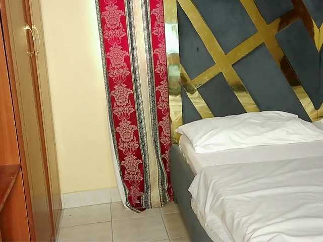 cuteone2's BongaCams show and profile