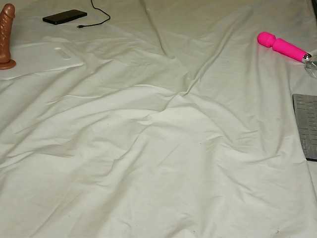 cuteone2's BongaCams show and profile