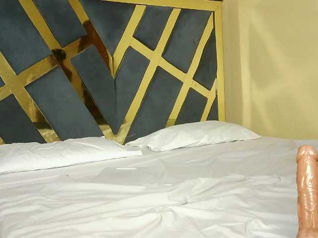 cuteone2's BongaCams show and profile