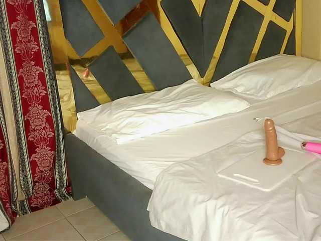 cuteone2's BongaCams show and profile