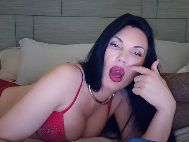 LvyOna's BongaCams show and profile