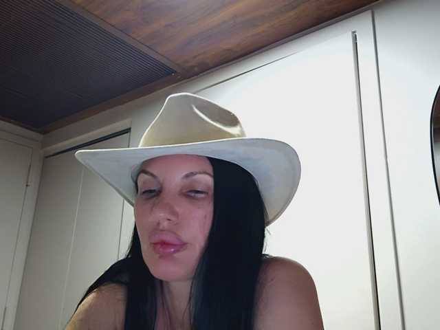 LvyOna's BongaCams show and profile